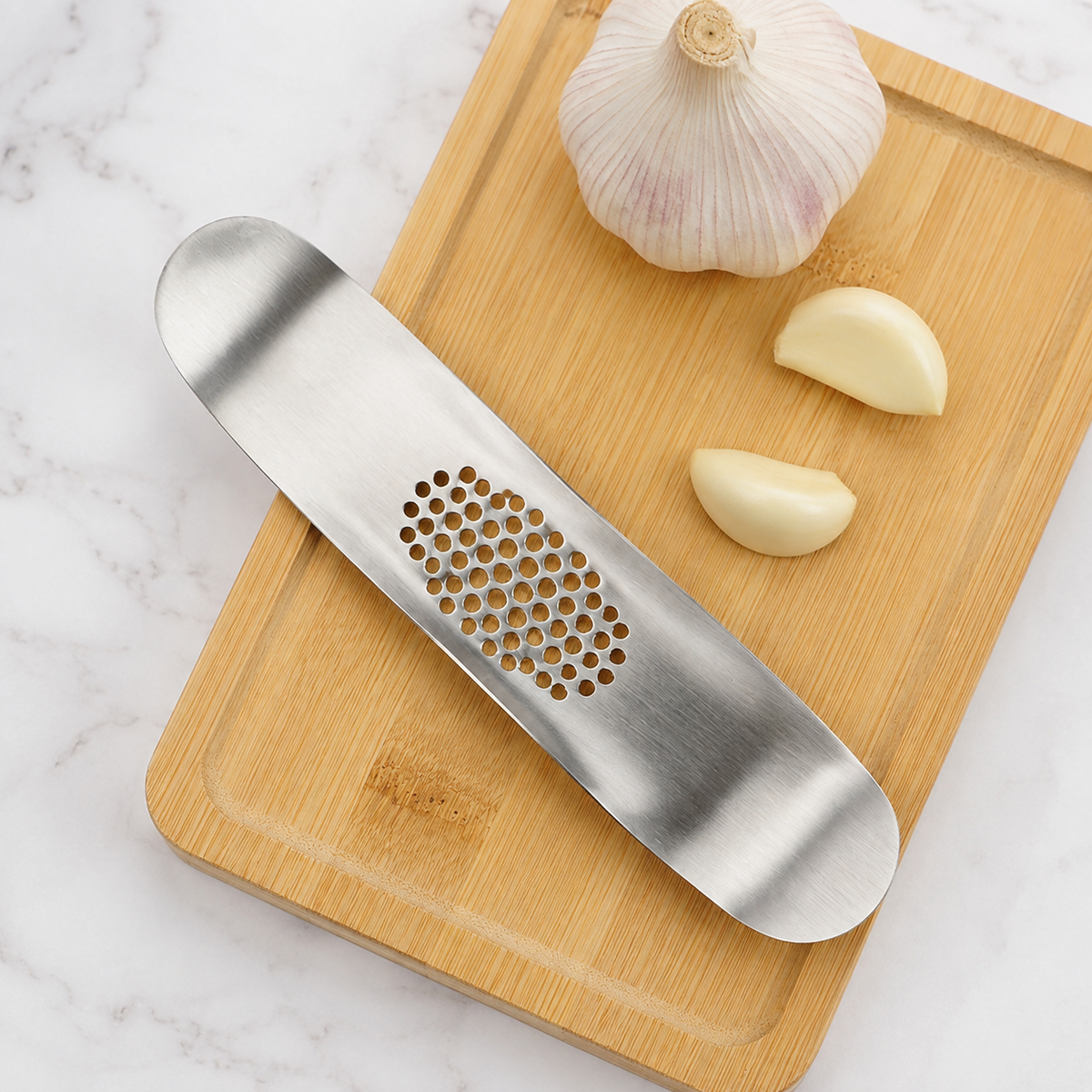 Arc-Shaped Stainless Steel Garlic Press – Manual Crusher, Mincer & Masher for Kitchen Use