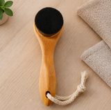 Bamboo Charcoal Facial Cleansing Brush – Long-Handled Beech Wood Face Scrubber with Soft Bristles for Deep Cleansing